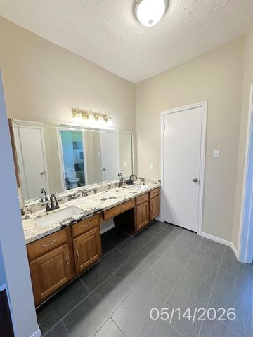 21314 Highland Knolls Drive, Katy, TX 77450