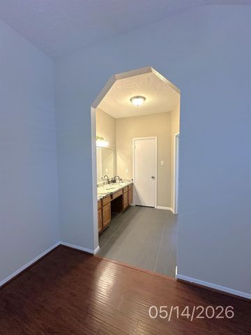 21314 Highland Knolls Drive, Katy, TX 77450