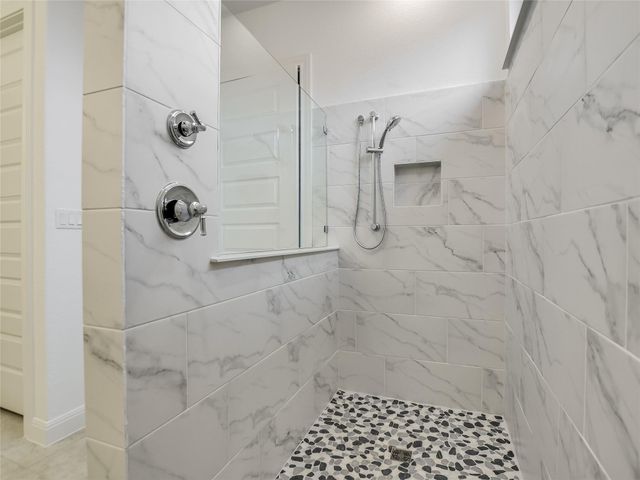 412 Copperleaf CV, Marble Falls, TX 78654