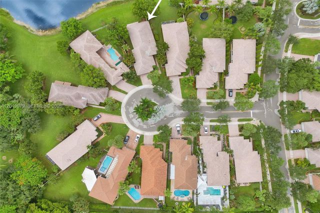2525 Bay Pointe Ct, Weston, FL 33327