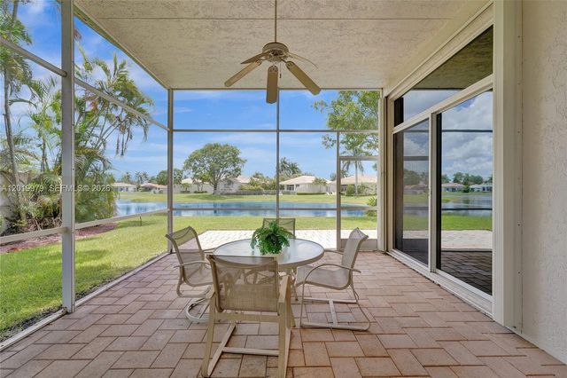 2525 Bay Pointe Ct, Weston, FL 33327