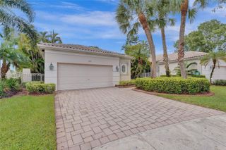 2525 Bay Pointe Ct, Weston, FL 33327