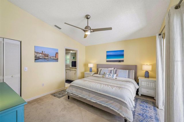 7266 ELEANOR CIRCLE 203, Sarasota, FL 34243