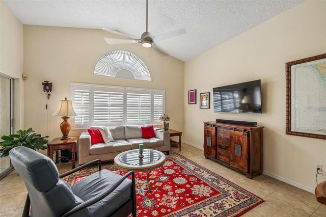 7266 ELEANOR CIRCLE 203, Sarasota, FL 34243