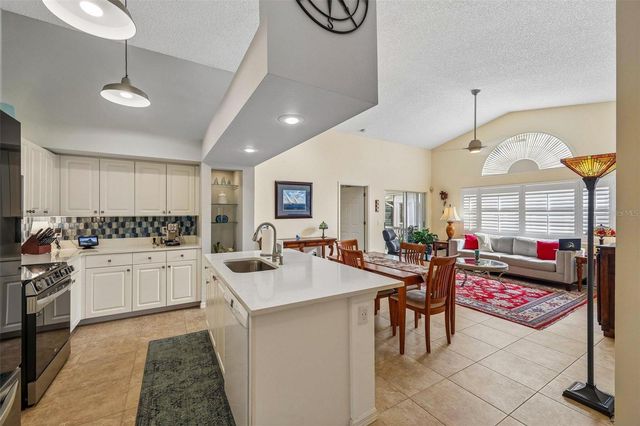 7266 ELEANOR CIRCLE 203, Sarasota, FL 34243