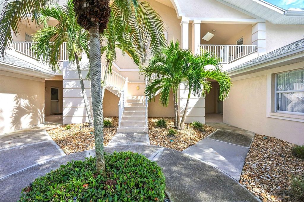 7266 ELEANOR CIRCLE 203, Sarasota, FL 34243