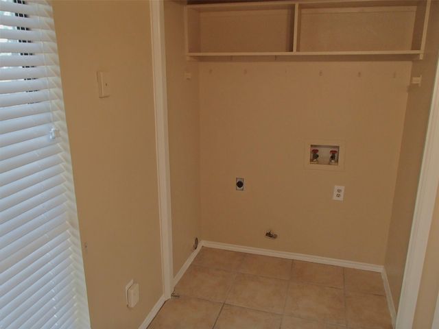 617 Luther DR B, Georgetown, TX 78628