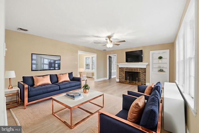 120 E IRVIN AVE, Hagerstown, MD 21742