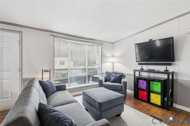 5009 Studley Rd, Mechanicsville, VA 23116