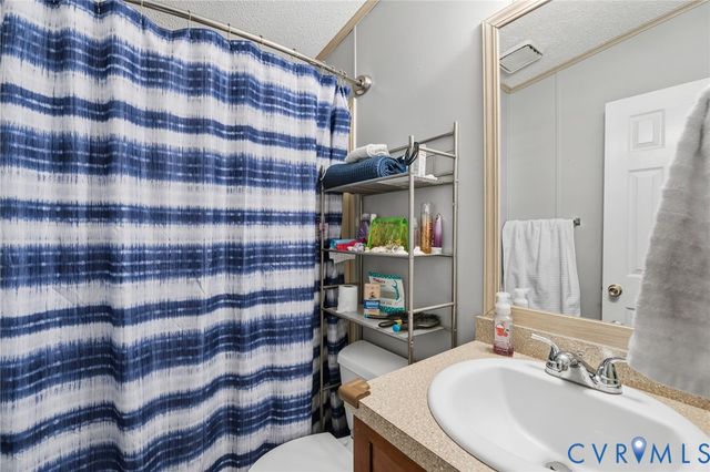 5009 Studley Rd, Mechanicsville, VA 23116