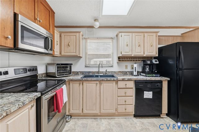 5009 Studley Rd, Mechanicsville, VA 23116