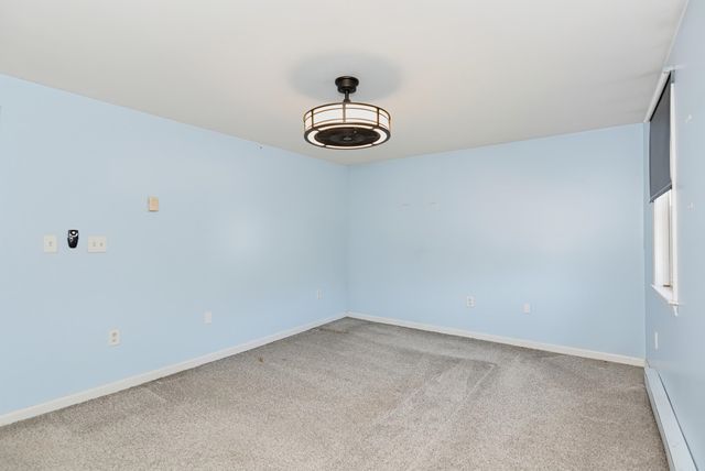 1R Maurice Road, Derry, NH 03038