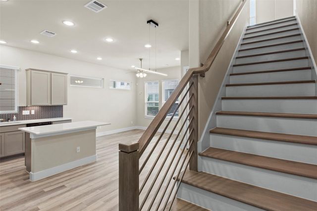 9012 Lonestar Creekbend Lane, Houston, TX 77080