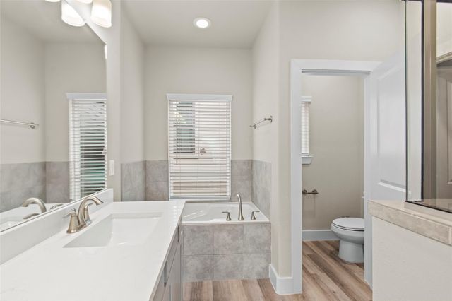 9012 Lonestar Creekbend Lane, Houston, TX 77080