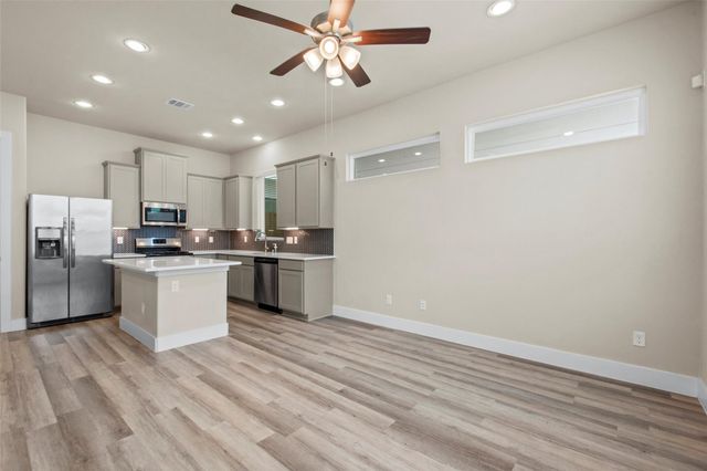 9012 Lonestar Creekbend Lane, Houston, TX 77080