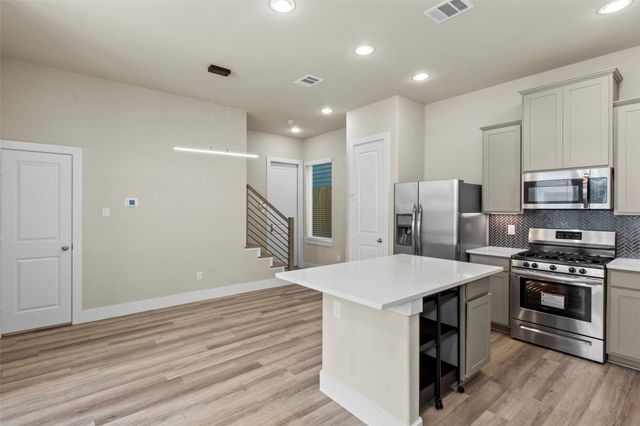 9012 Lonestar Creekbend Lane, Houston, TX 77080