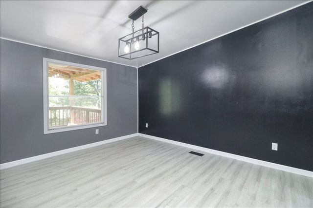 8494 Private Road 6857, West Plains, MO 65775