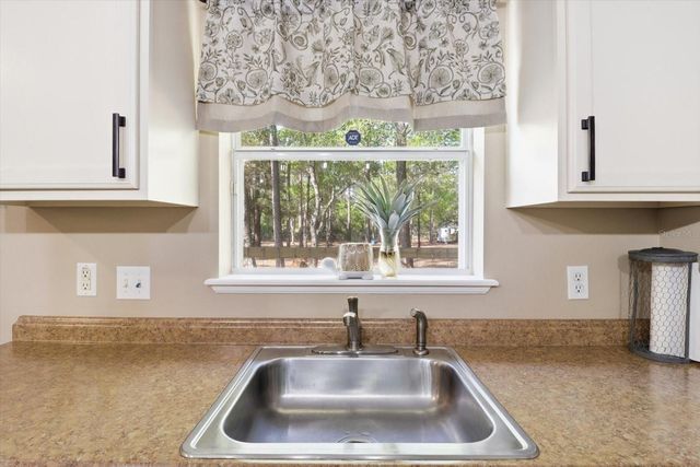 9508 N DAWNFLOWER AVENUE, Crystal River, FL 34428