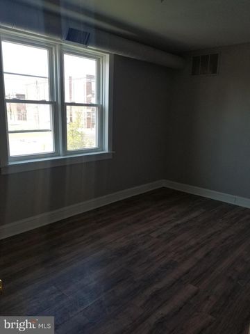 30 S BROADWAY, Gloucester City, NJ 08030