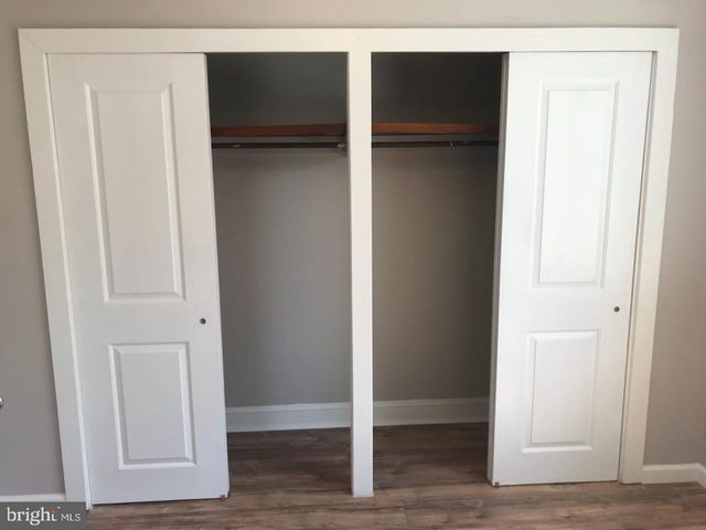 30 S BROADWAY, Gloucester City, NJ 08030