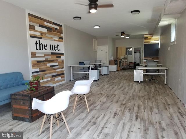 30 S BROADWAY, Gloucester City, NJ 08030