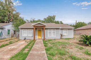 3915 Florinda Street, Houston, TX 77021