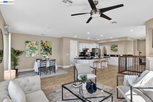 6523 Bayview Dr, Oakland, CA 94605