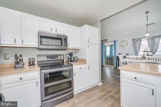 127 ARROWHEAD RIDGE, Hedgesville, WV 25427