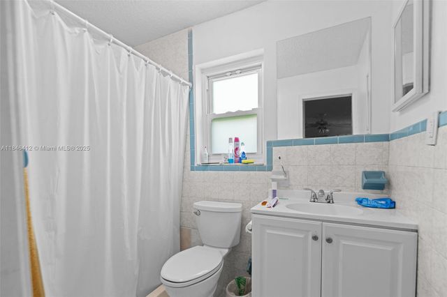 5203 SW 128th Pl, Miami, FL 33175