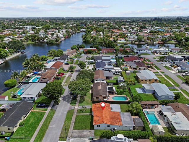 5203 SW 128th Pl, Miami, FL 33175