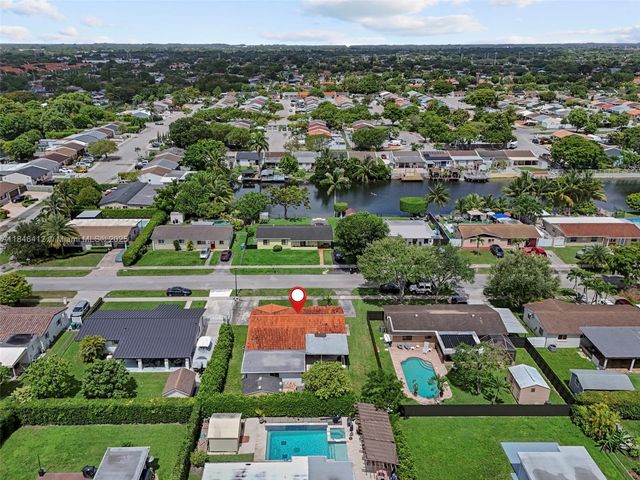 5203 SW 128th Pl, Miami, FL 33175