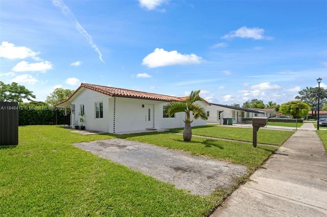 5203 SW 128th Pl, Miami, FL 33175