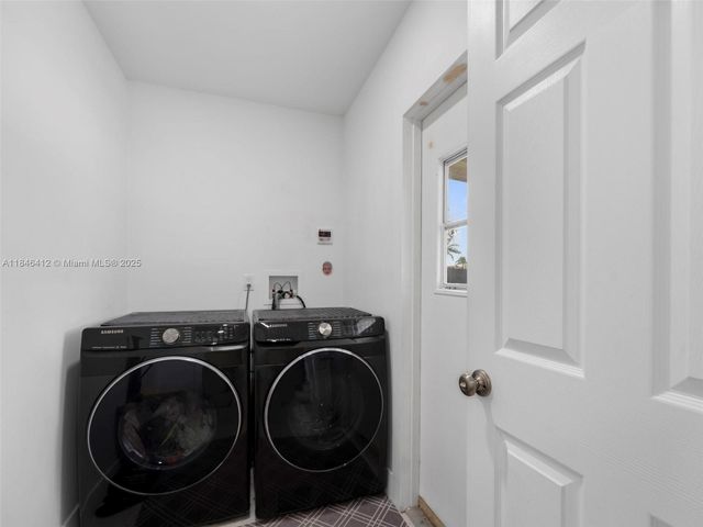 5203 SW 128th Pl, Miami, FL 33175