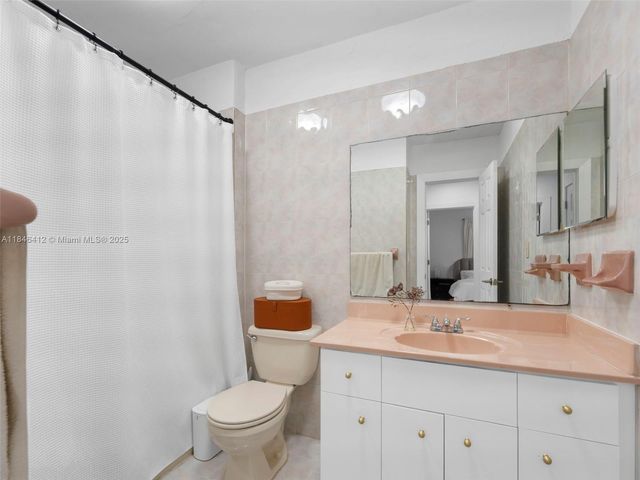 5203 SW 128th Pl, Miami, FL 33175