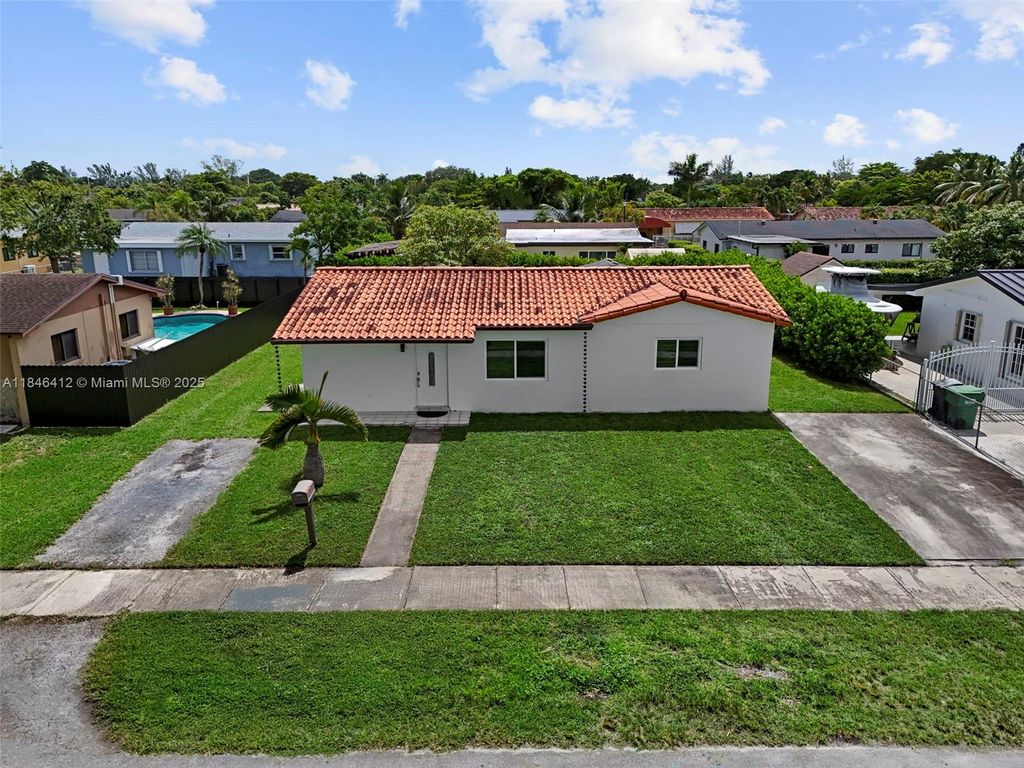 5203 SW 128th Pl, Miami, FL 33175
