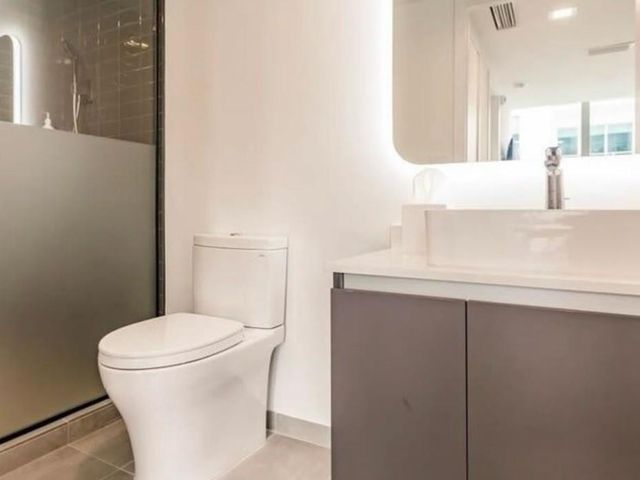 227 NE 2 Nd 2801, Miami, FL 33132