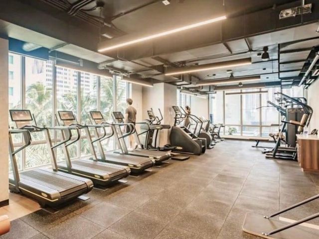 227 NE 2 Nd 2801, Miami, FL 33132