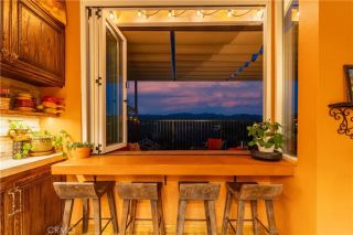 650 Ivywood Lane E, Simi Valley, CA 93065