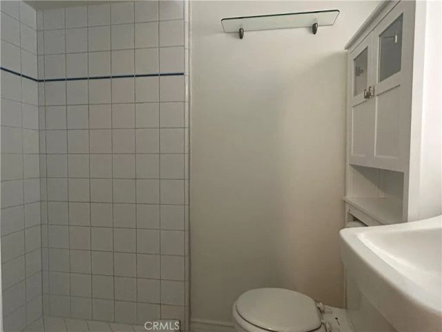 214 E Stocker B, Glendale, CA 91207