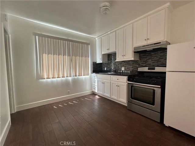 214 E Stocker B, Glendale, CA 91207