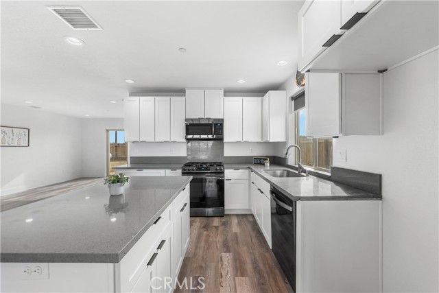 7270 Poppy, California City, CA 93505