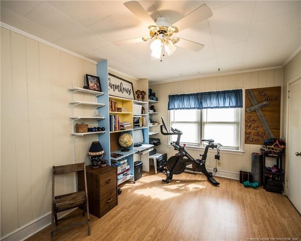 111 E McNeill Drive, Red Springs, NC 28377