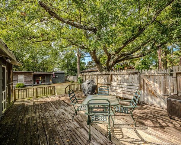 111 E McNeill Drive, Red Springs, NC 28377