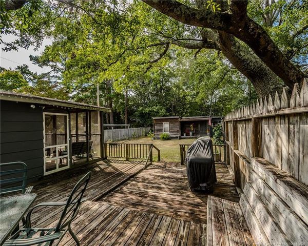 111 E McNeill Drive, Red Springs, NC 28377