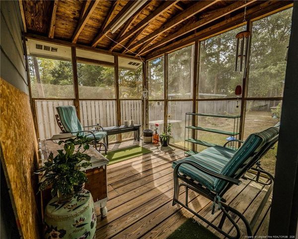 111 E McNeill Drive, Red Springs, NC 28377