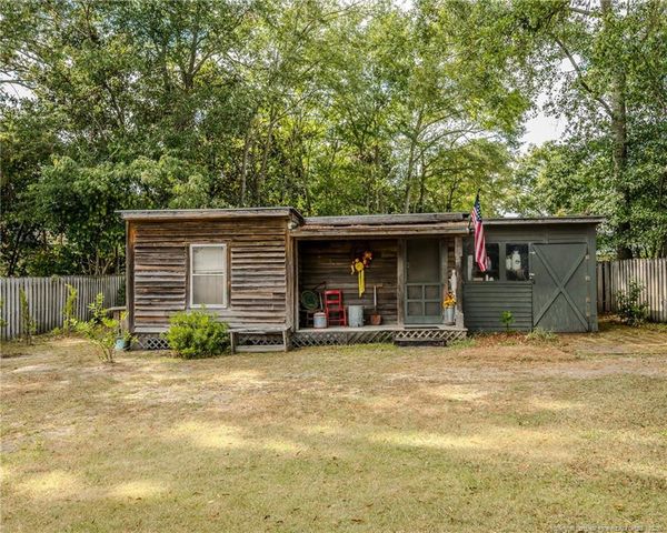 111 E McNeill Drive, Red Springs, NC 28377