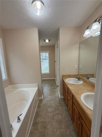 175 River North Court, Covington, GA 30016