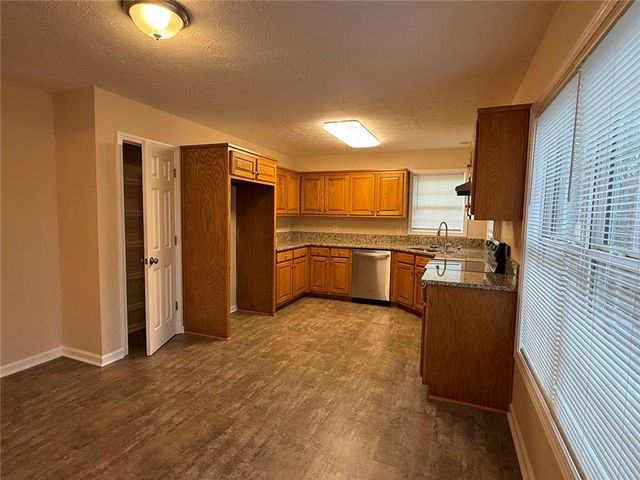 175 River North Court, Covington, GA 30016