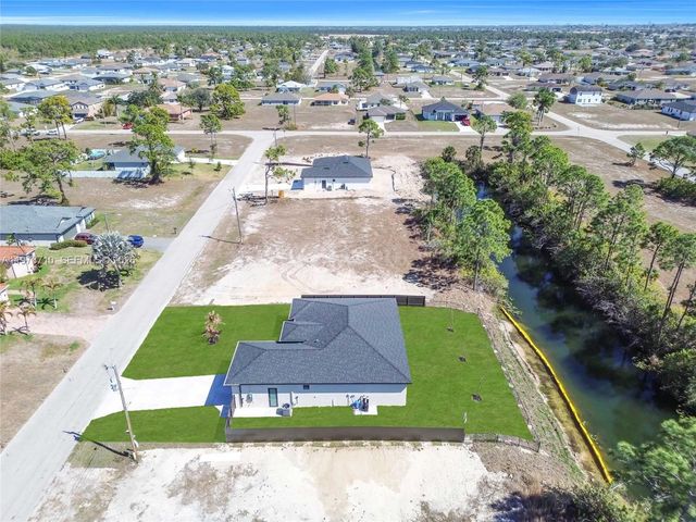 2120 NW 30 Ter, Cape Coral, FL 33993