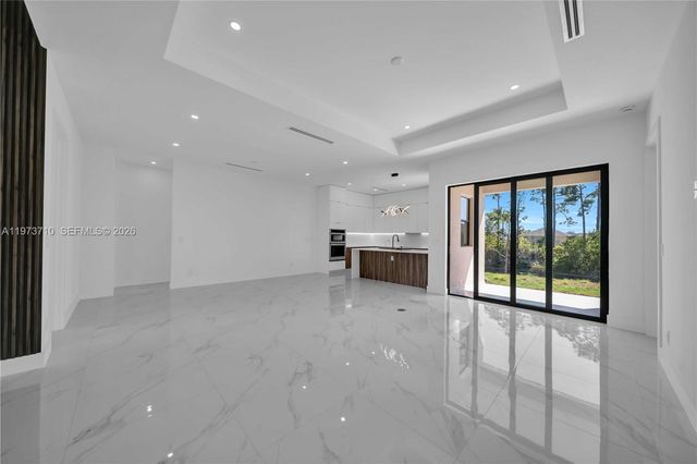 2120 NW 30 Ter, Cape Coral, FL 33993